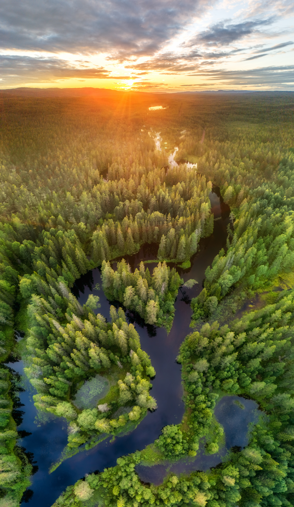 elven-kynna-i-solnedgang-roger-holmen-rogerxrogerholmen.com--594x1024 (2)